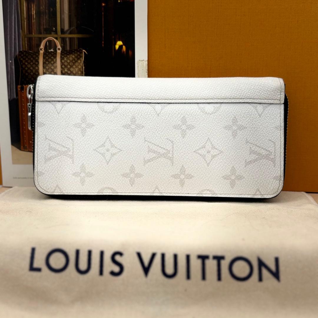 ルイヴィトン　タイガラマ　ヴェルティカル　ジッピーウォレット