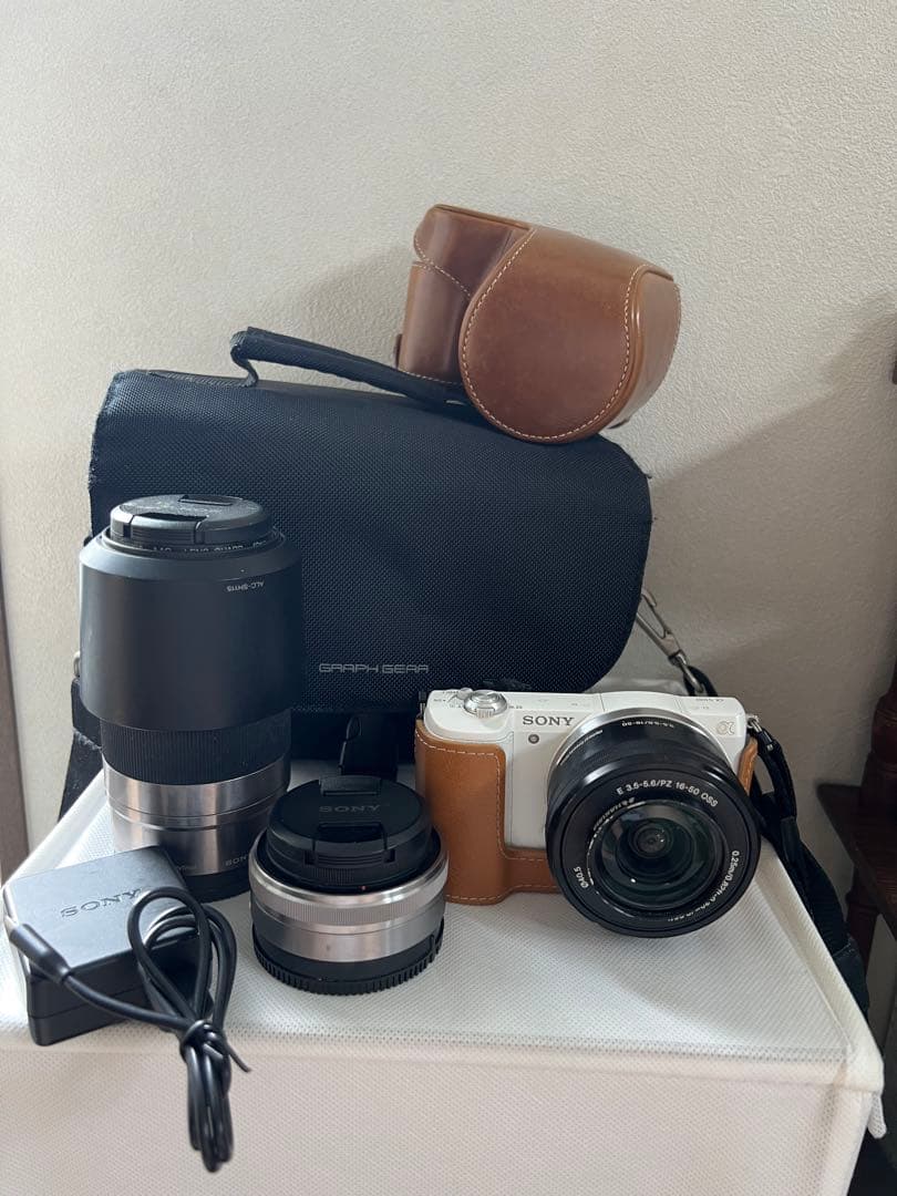 SONY α5100ミラーレスカメラ 16-50mm/ 55-210mm 単焦点