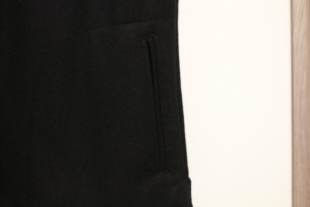 【極美品/即完品】Brena チンストラップ ウール ベスト 44(ブラック