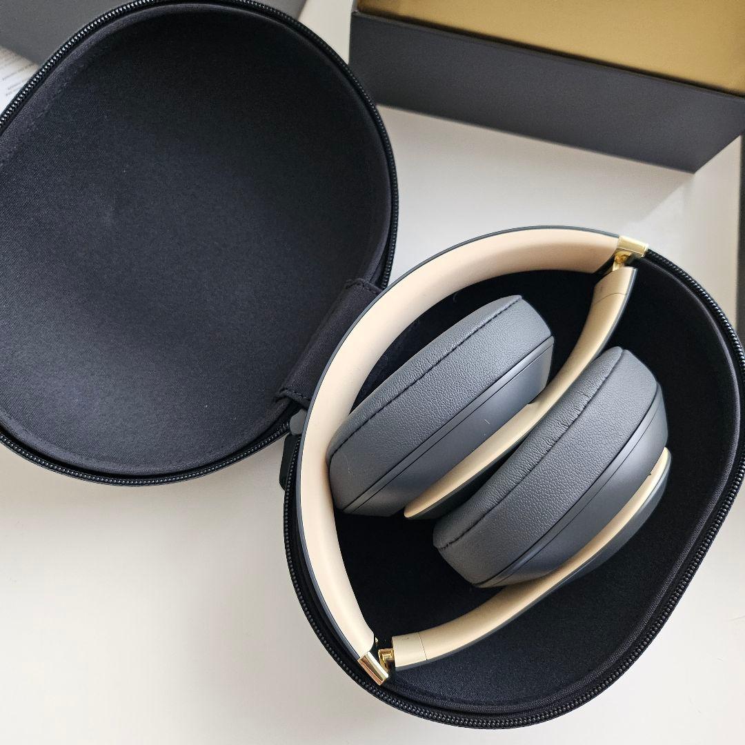 【美品】Beats Studio 3 シャドウグレー　ワイヤレスヘッドホン