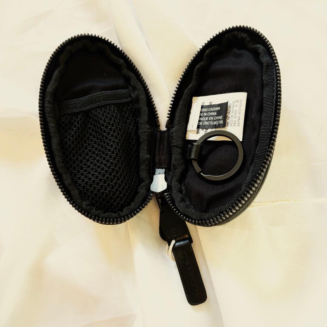 新品 希少【DIESEL】レザー ロゴ ジップアラウンド キーホルダー ブラック