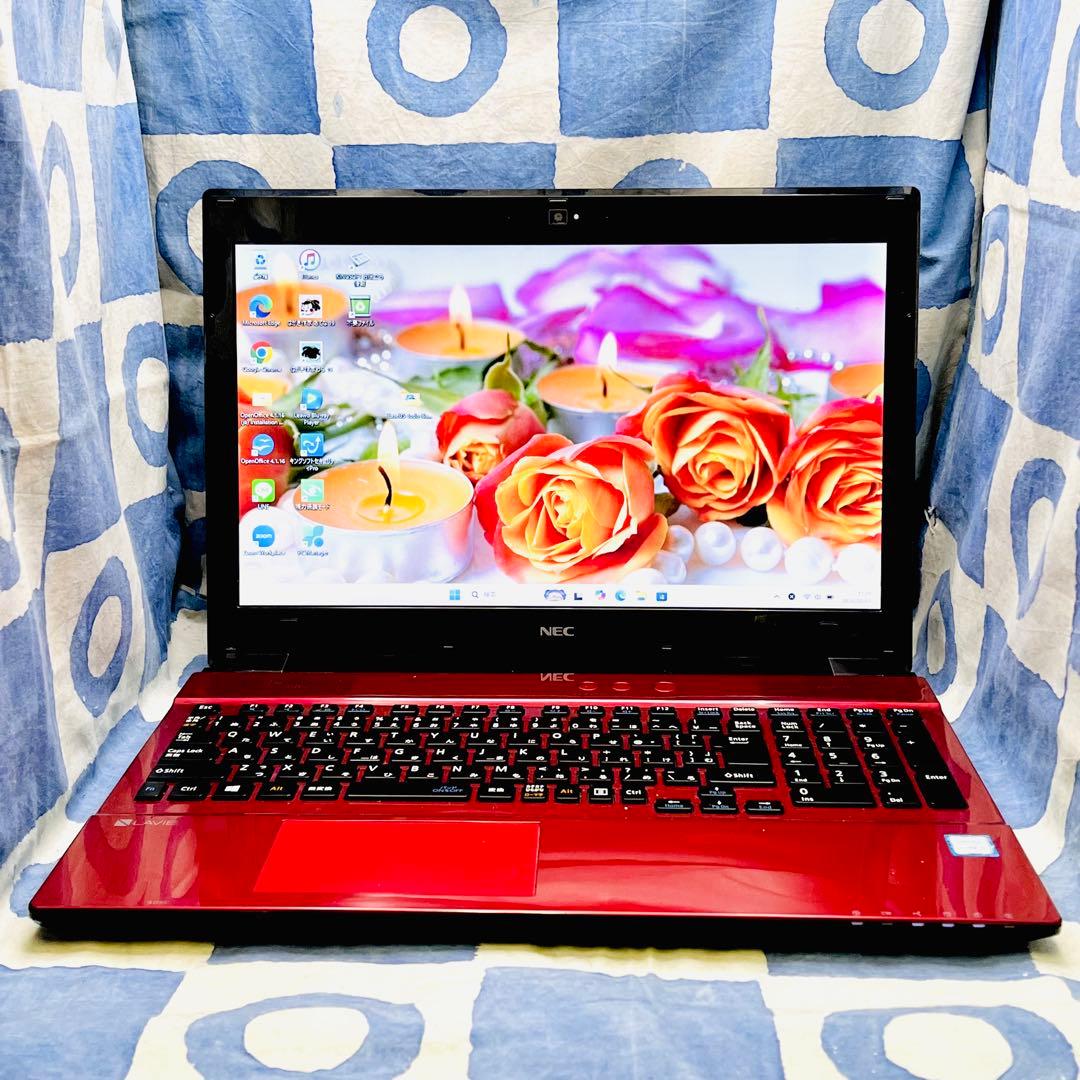 快速SSD256GB☆貴重赤ノートPC♪ブルーレイ&カメラ！第7世代！Win11