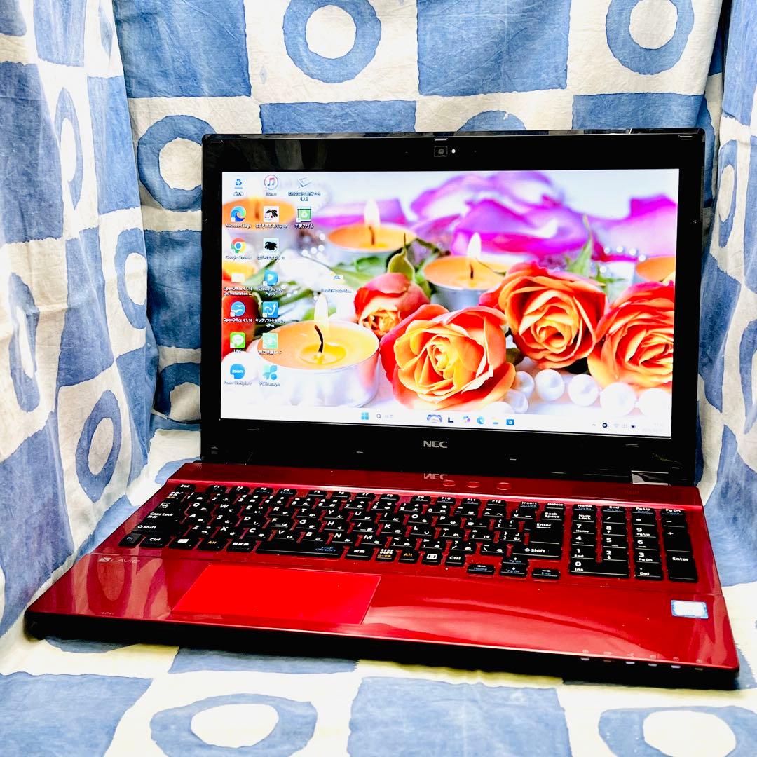 快速SSD256GB☆貴重赤ノートPC♪ブルーレイ&カメラ！第7世代！Win11