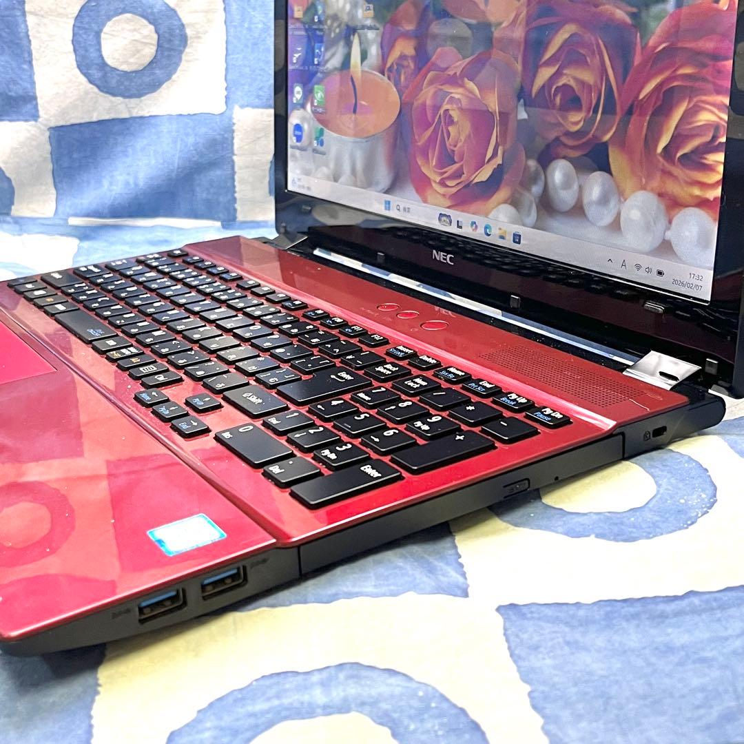 快速SSD256GB☆貴重赤ノートPC♪ブルーレイ&カメラ！第7世代！Win11