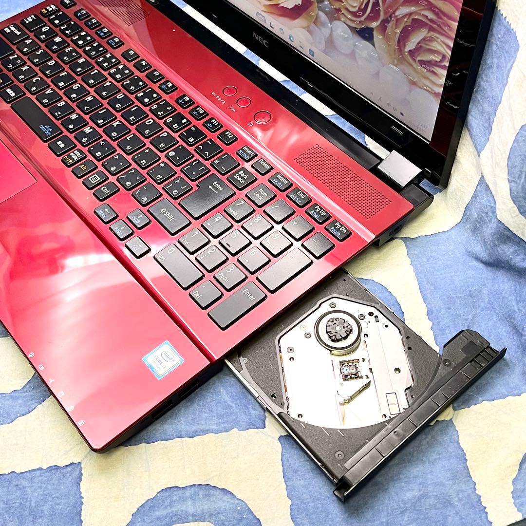 快速SSD256GB☆貴重赤ノートPC♪ブルーレイ&カメラ！第7世代！Win11