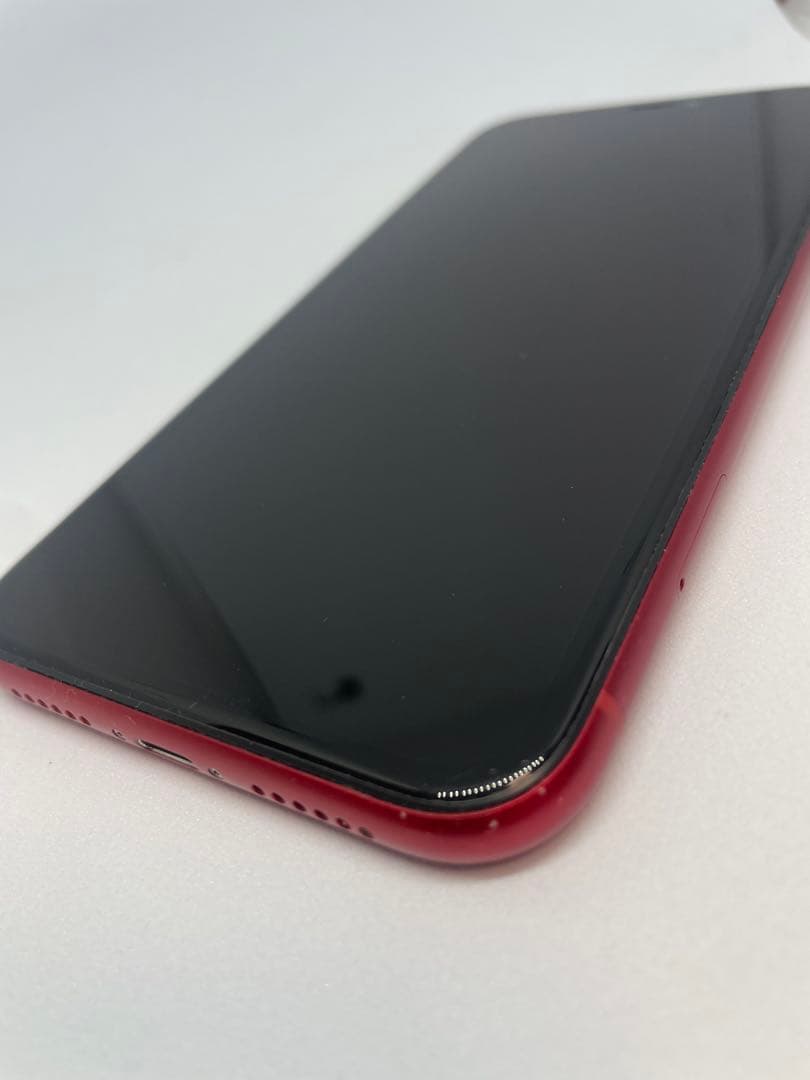 レッド iPhone XR 本体
