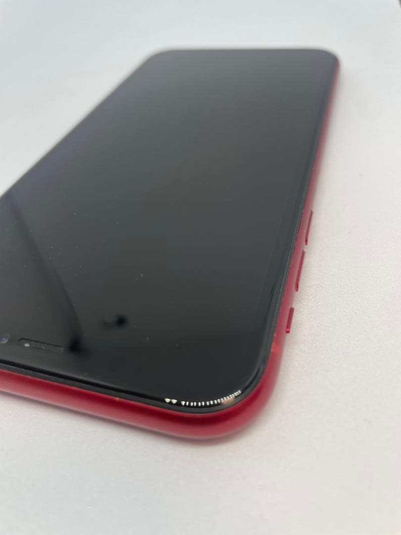 レッド iPhone XR 本体