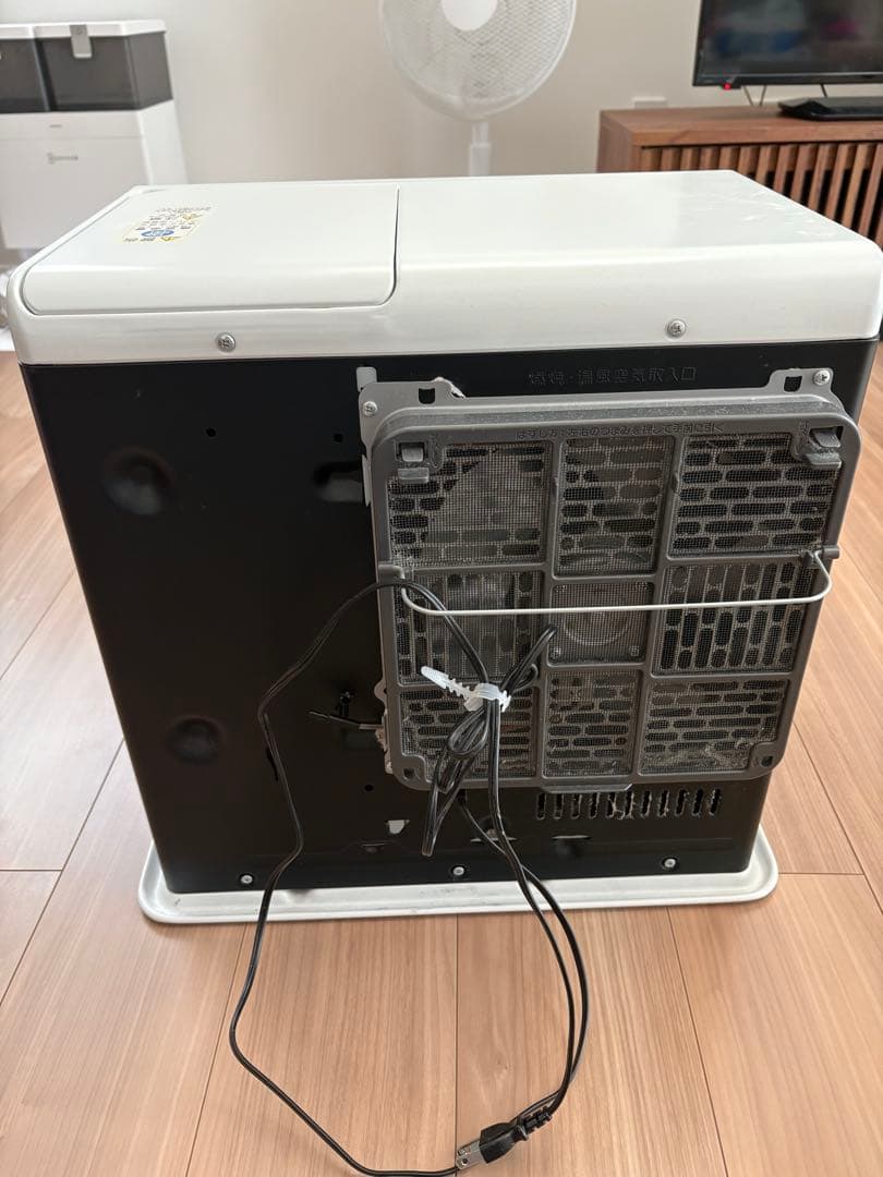 石油ファンヒーター FW-4722GR ホワイト