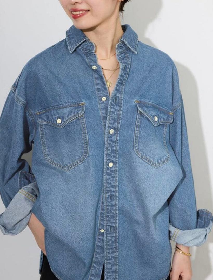 SLOBE IENA LE DENIM BDUデニムシャツ　おしゃれボタン