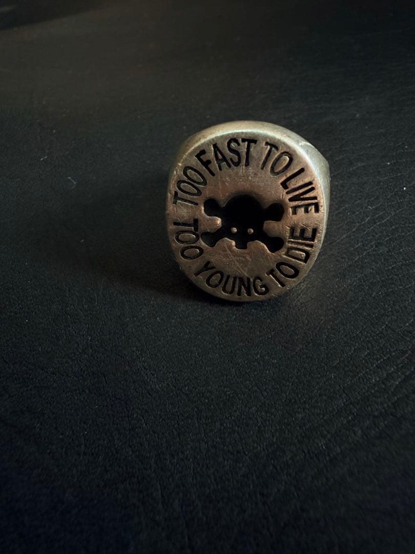 Vivienne Westwood ヴィヴィアン ウエストウッド　スカルリングM