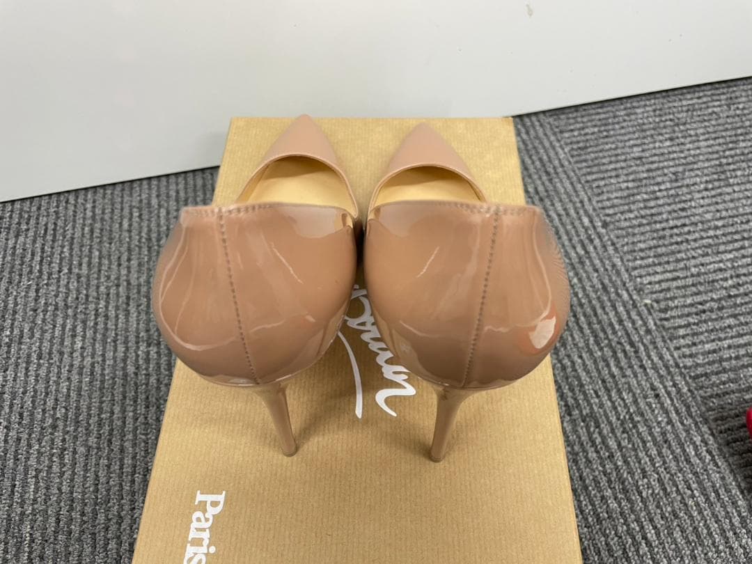 【美品】クリスチャンルブタン ルブタン ハイヒール ベージュ