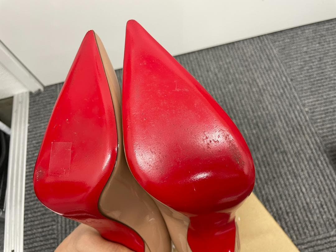 【美品】クリスチャンルブタン ルブタン ハイヒール ベージュ