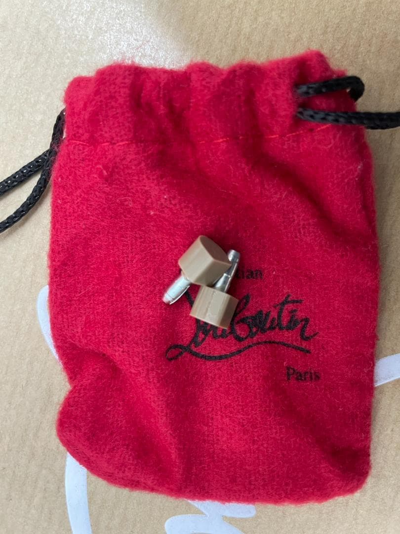 【美品】クリスチャンルブタン ルブタン ハイヒール ベージュ