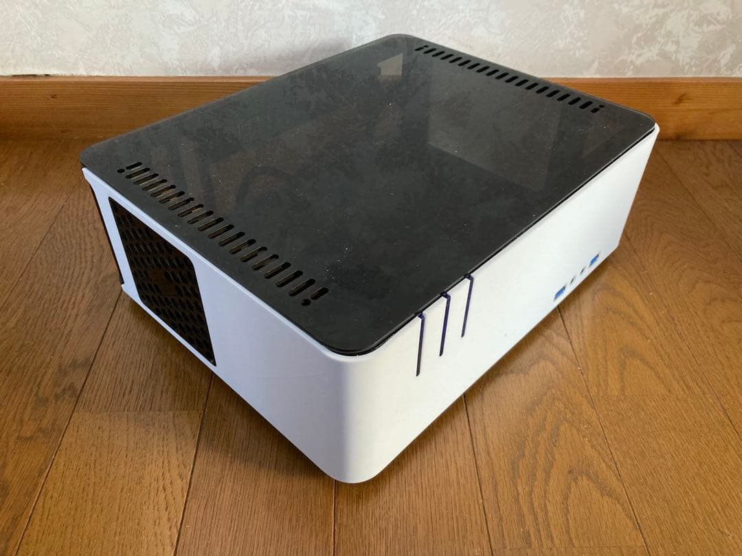 自作 コンパクトデスクトップ PC Ryzen5 2400G Windows10