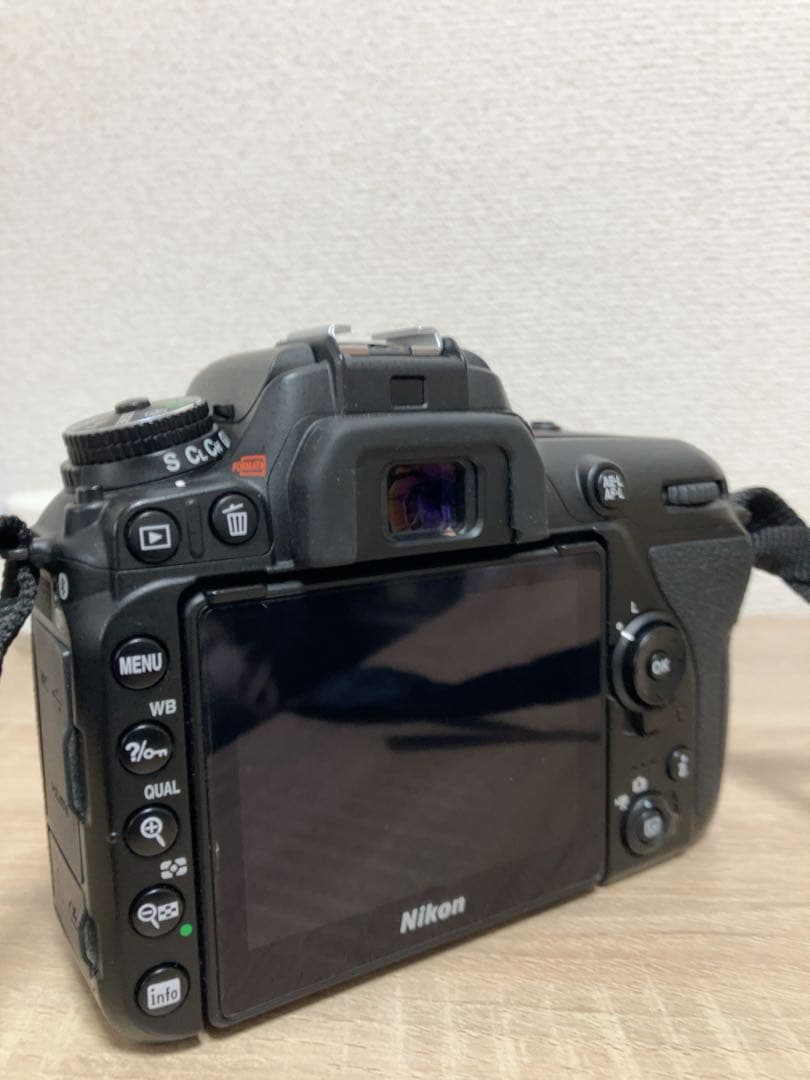 らび【美品】Nikon D7500 レンズキット