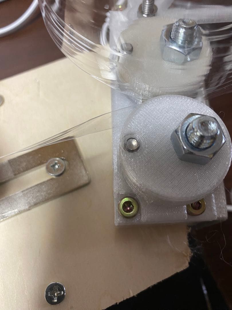 ペットボトルフィラメントメーカー　作業に必須なバルブキャップとラジオペンチ付属