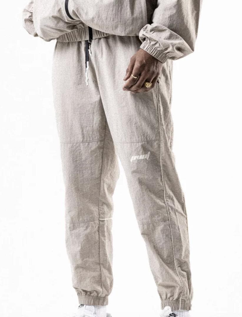 【防水・軽量】PVOT ベージュ ナイロンジャケット上下