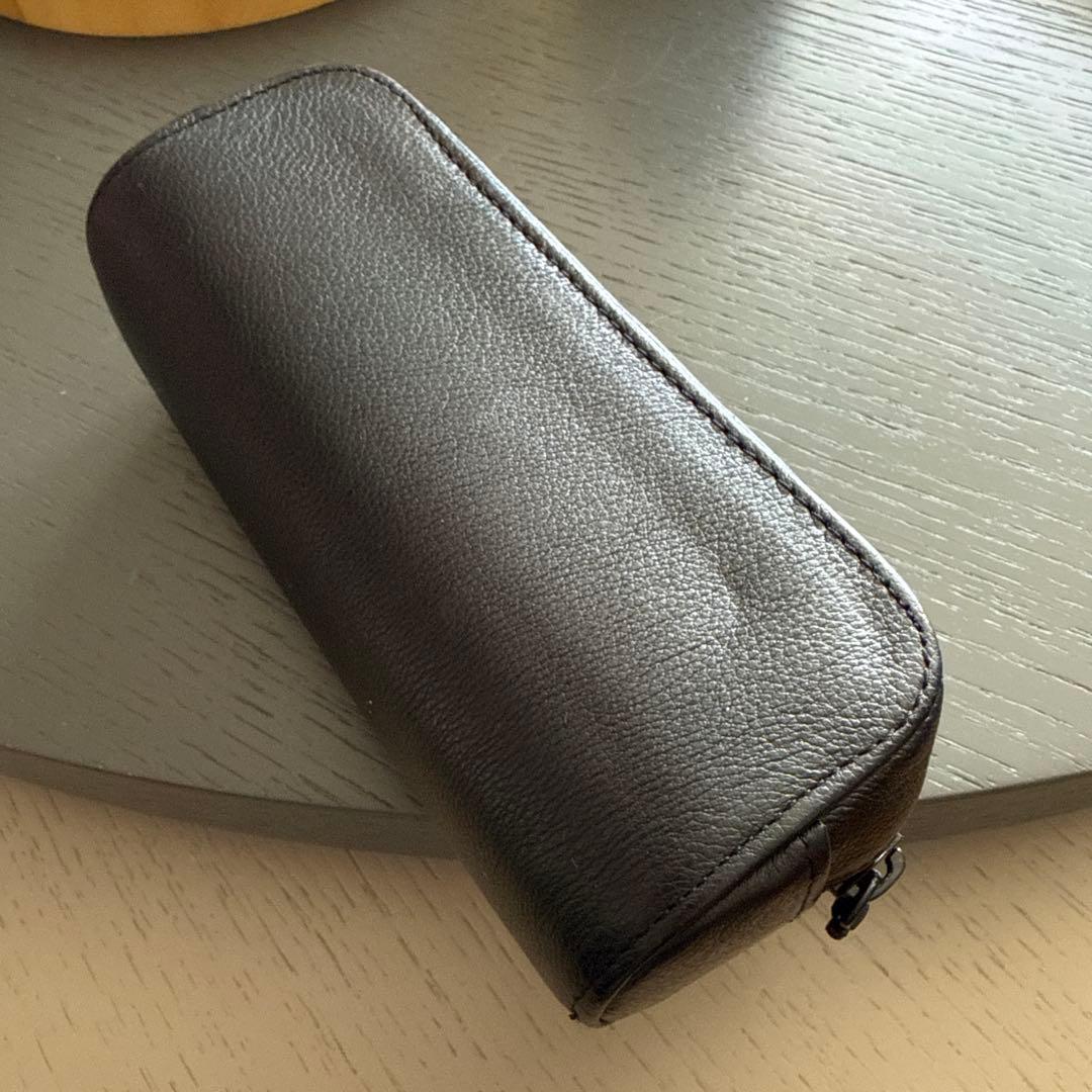 CHROME HEARTS ブラックレザーケース ロゴ入り