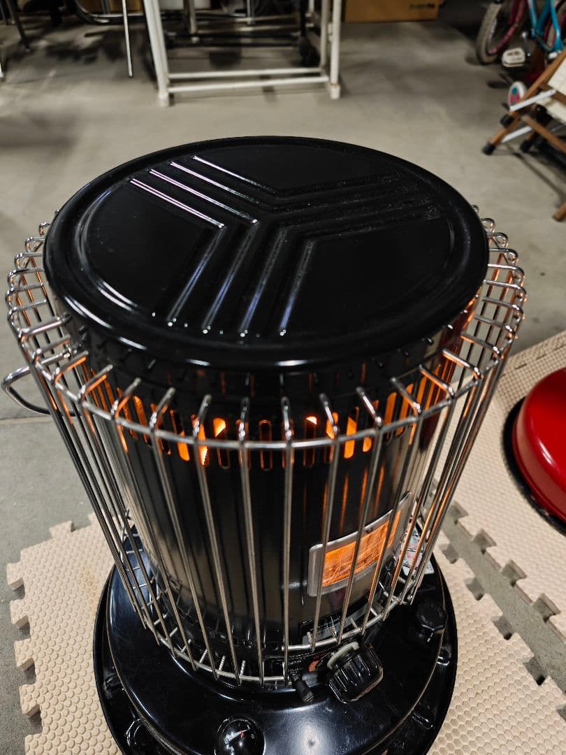 KS-67H トヨトミ　TOYOTOMI 対流型石油ストーブ ブラック