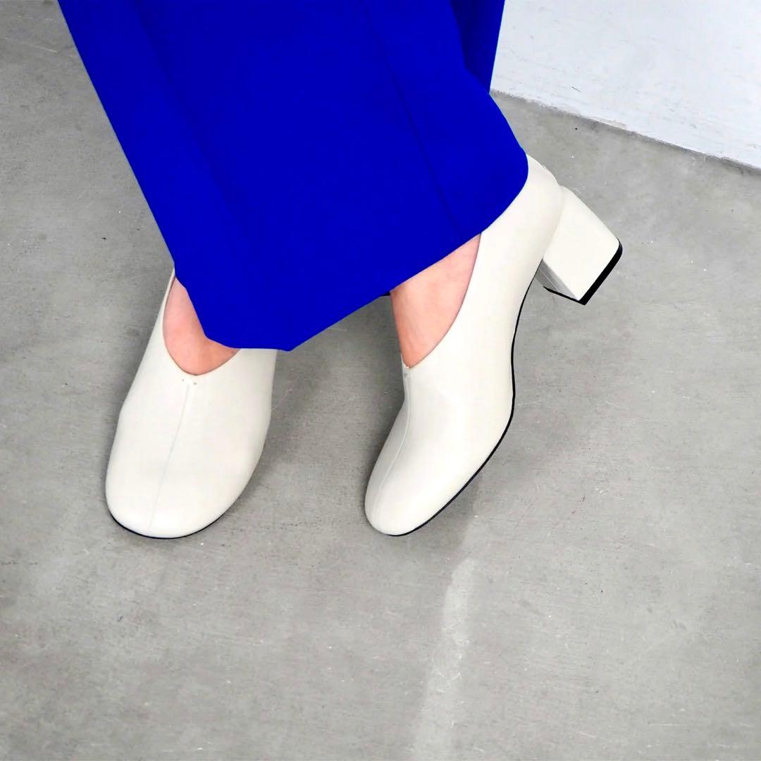 1日だけ使用 GEMMA LINN ラウンドトゥシューティー_GE22023