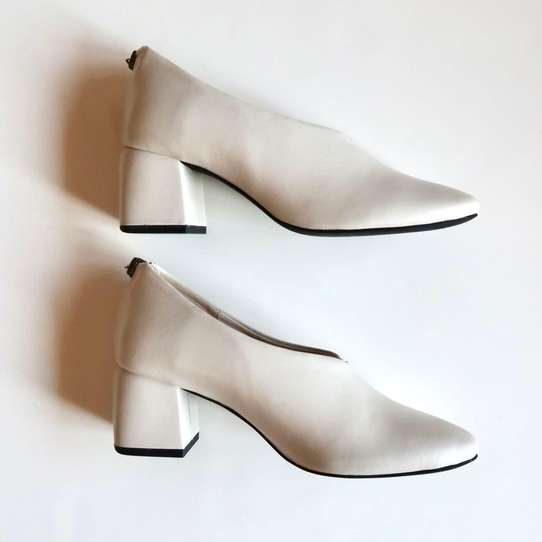 1日だけ使用 GEMMA LINN ラウンドトゥシューティー_GE22023