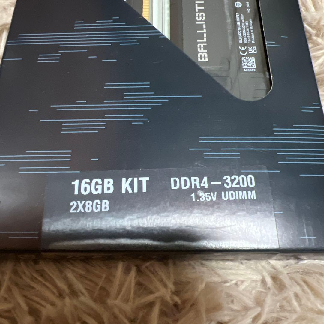 未使用crucial by micron メモリ　8GB×2 16GB