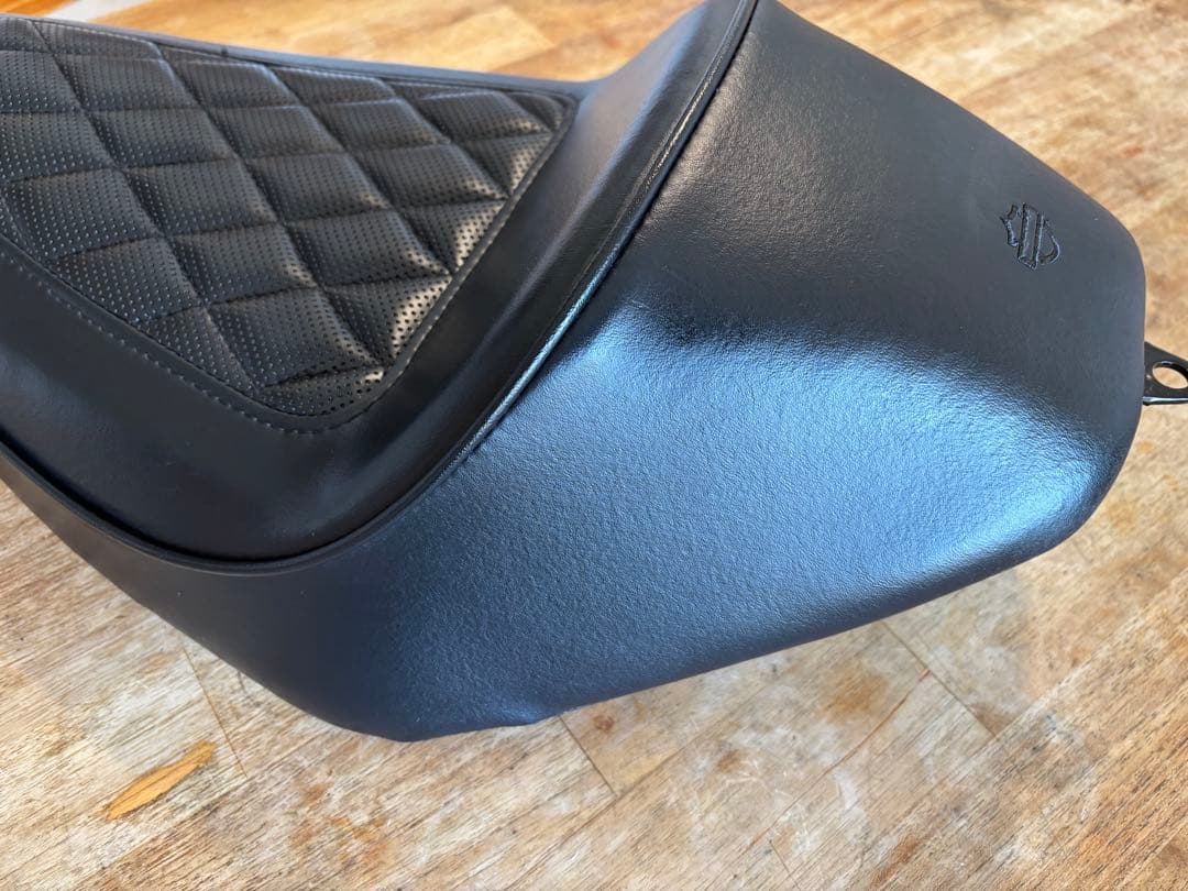 ハーレー　純正　ソロシート　スポーツスター　XL1200NS アイアン