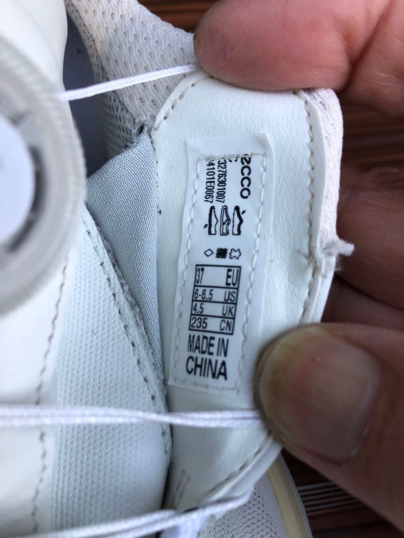 341番 美品 Ecco ゴルフシューズ 37 23.5cmスパイクレス