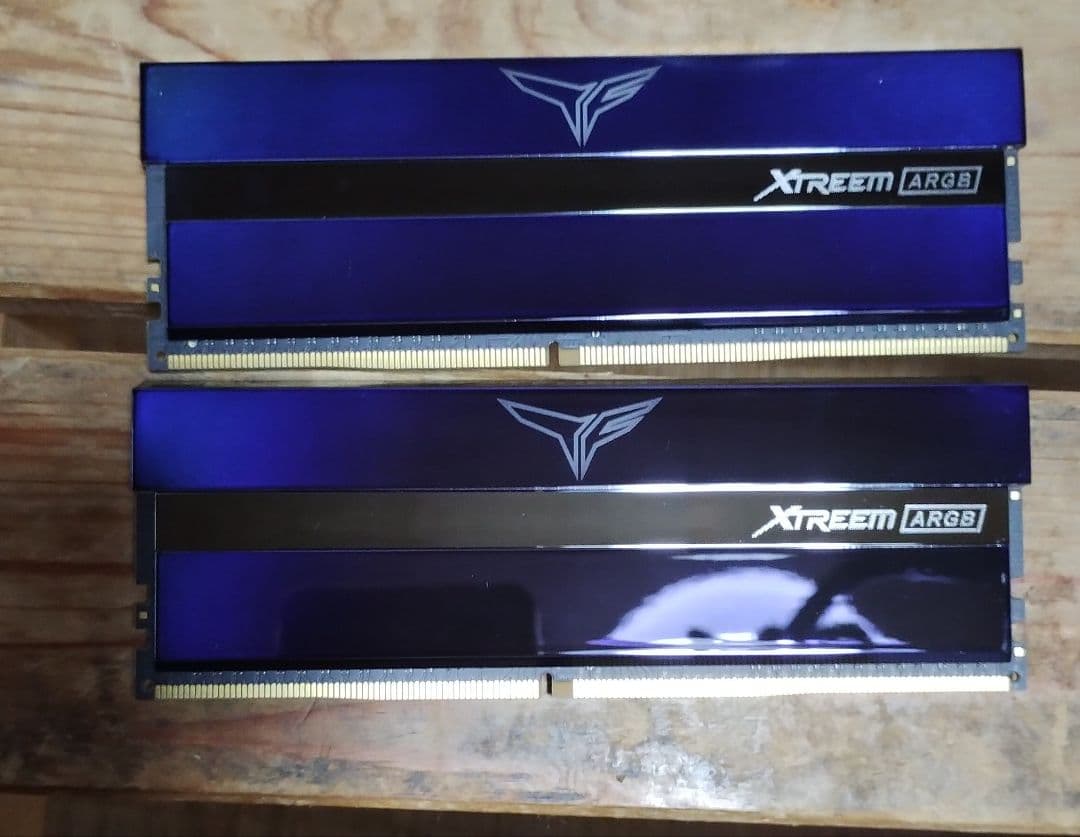 メモリー T-FORCE XTREEM ARGB DDR4-3200 32GB