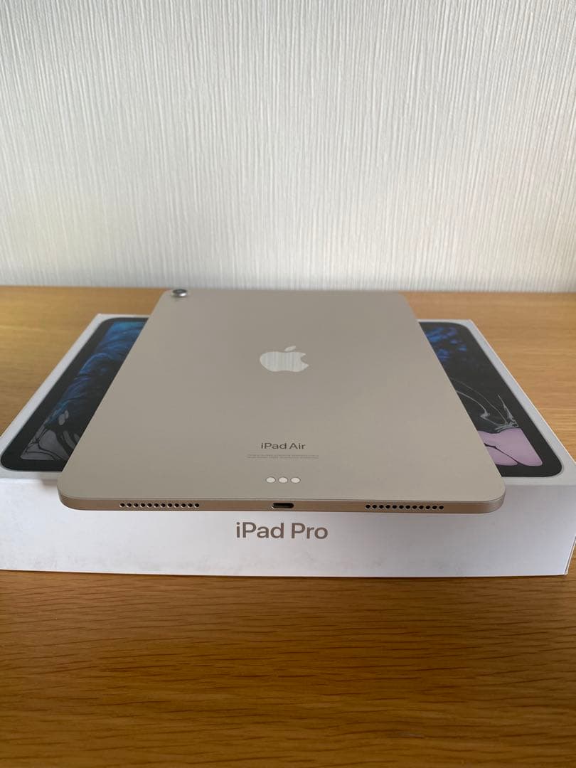 iPad Air 第5世代　未使用に近い　バッテリー状態非常に良い