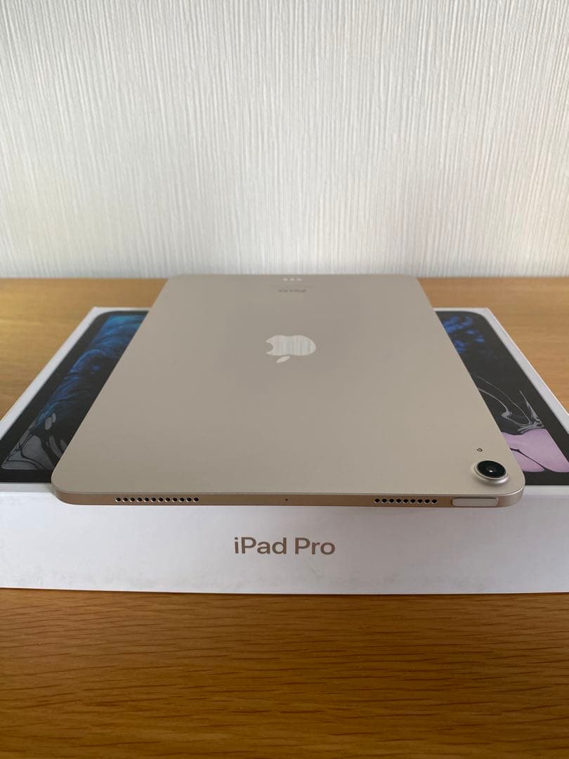 iPad Air 第5世代　未使用に近い　バッテリー状態非常に良い