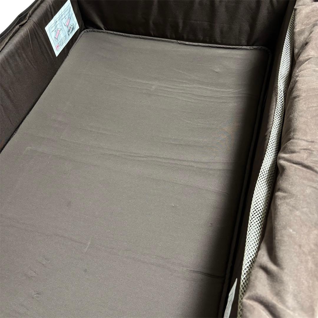 極美品 アップリカ Aprica ココネル エアー プラス ベビーベッド 茶