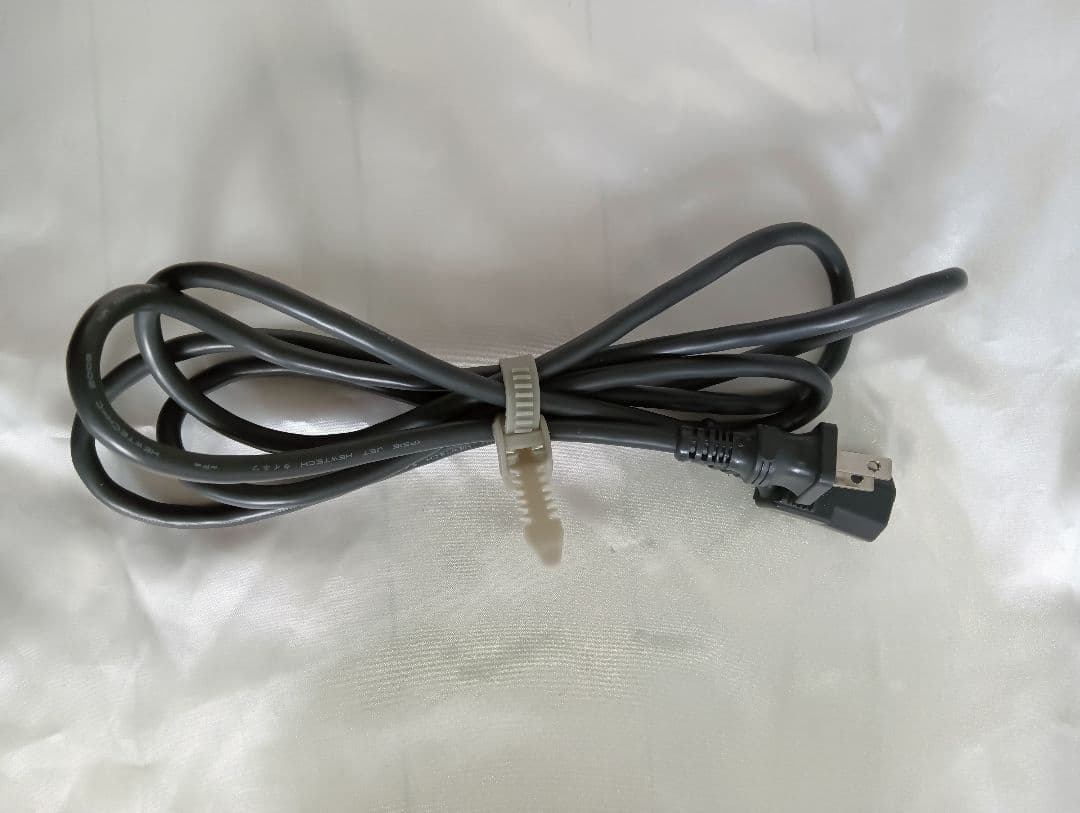 卓上型自動紙折り機 ORUMAN MA40