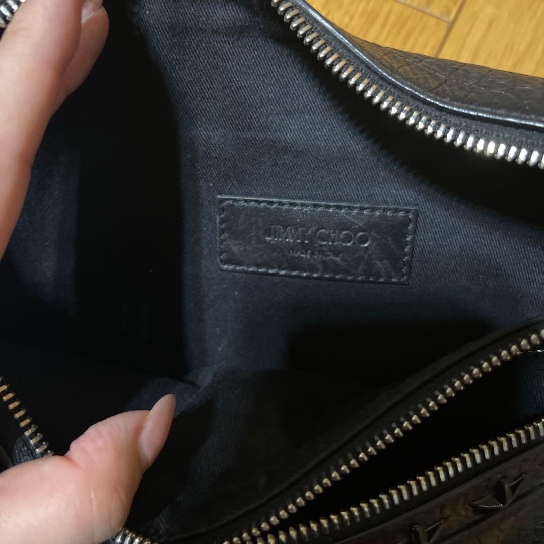 JIMMY CHOO クロコ風　ブラック ボディバッグ