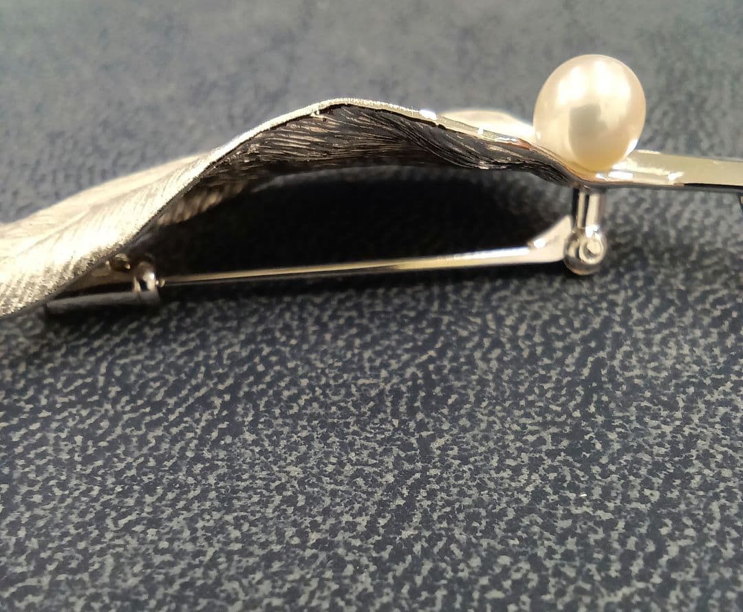 【新品未使用】TASAKI 葉型ブローチ パール付き