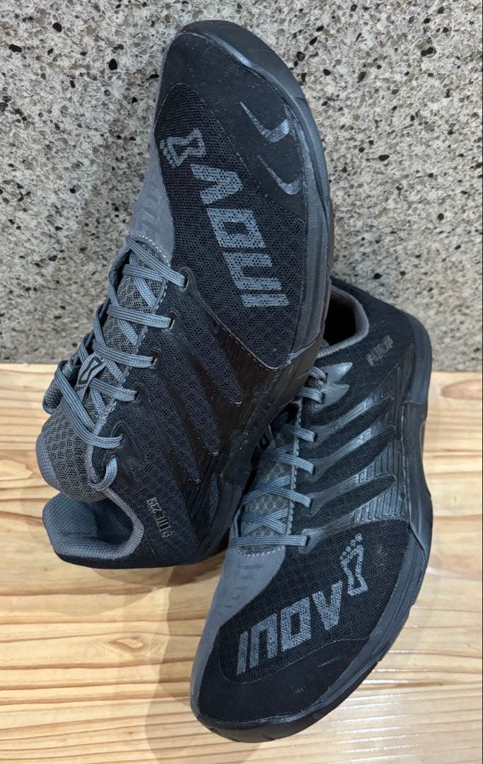 inov-8 f-lite 235 inov8 イノヴェイト　トレーニング