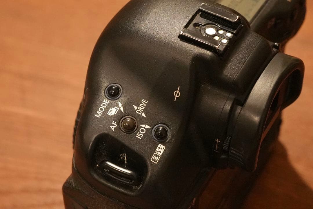 希少品 初代 Canon EOS 1D 【美品】