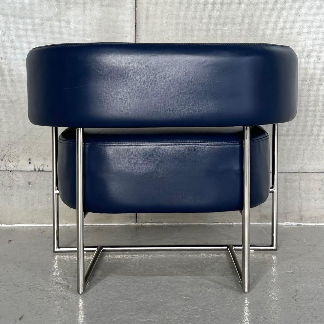 合皮クラブチェア◎ モダンデザインラウンジチェア／低座面／店舗・サロン・書斎