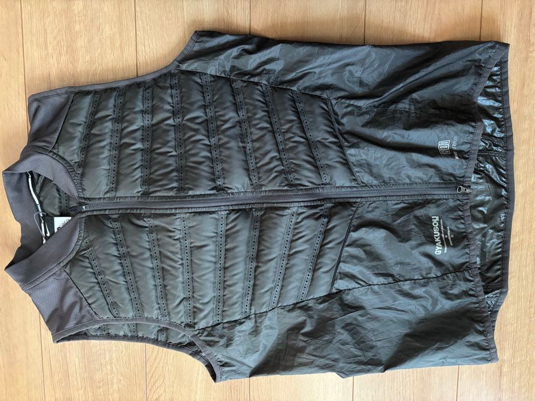 【コンドル】gyakusou ランニングベスト　Mサイズ　ナイキ