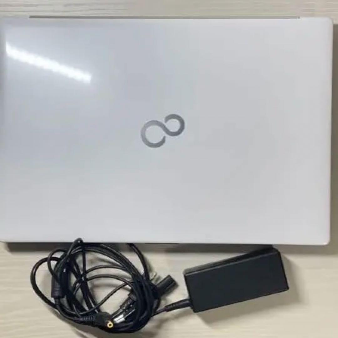 Fujitsu LIFEBOOK AH42/E1 2020年モデル