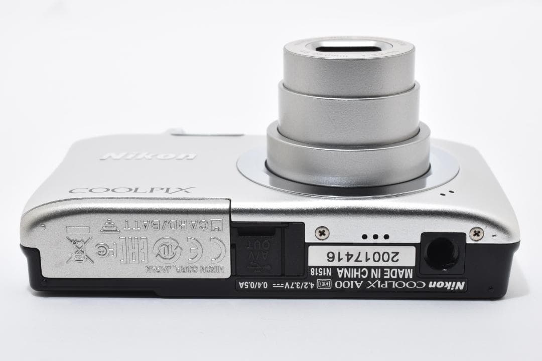 超美品 ニコン COOLPIX A100 コンパクトデジタルカメラ シルバー