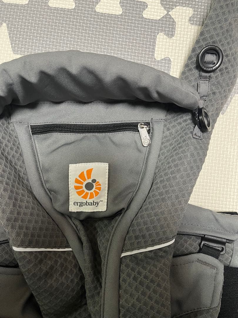 OMNI Breeze グラファイトグレー エルゴベビー　抱っこ紐