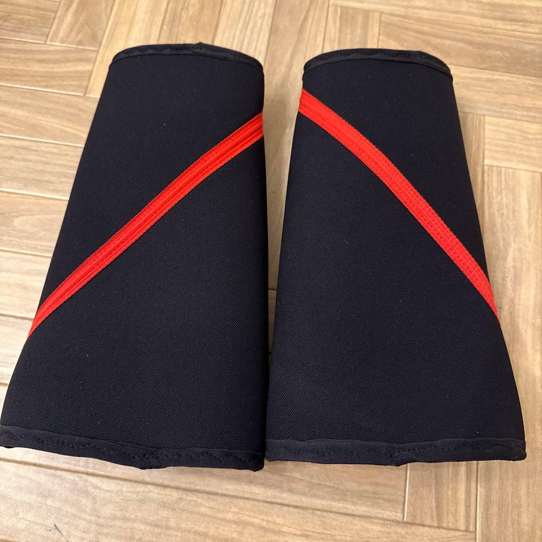 【値下げします❗️】SBD ニースリーブ　サイズM 黒/赤