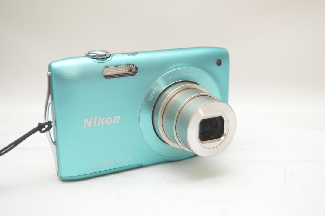 ✨美品✨ Nikon Coolpix S3300 ブルー