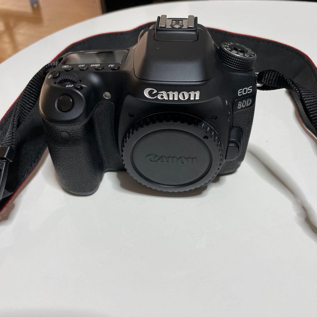 キャノンEOS 80D ボディ　本体
