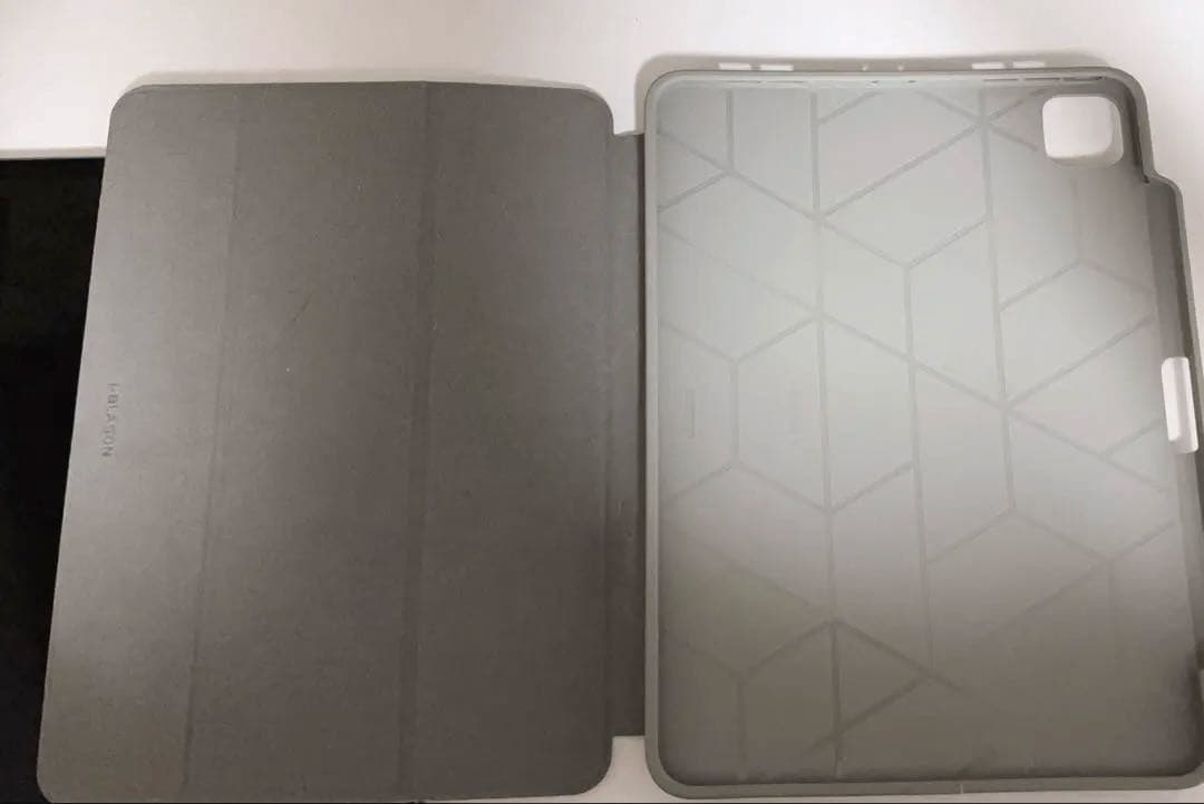 iPad Pro 11インチ 第2世代 128GB Wi-Fi ケース付