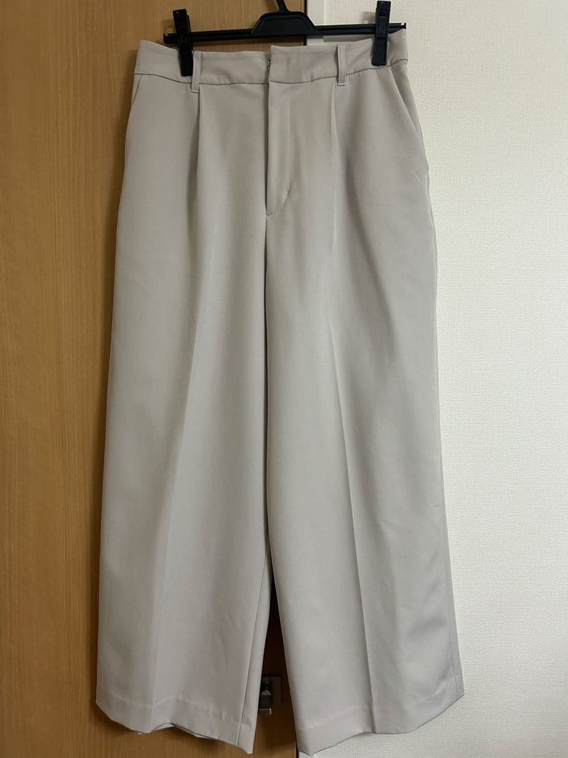 groveパンツスーツ