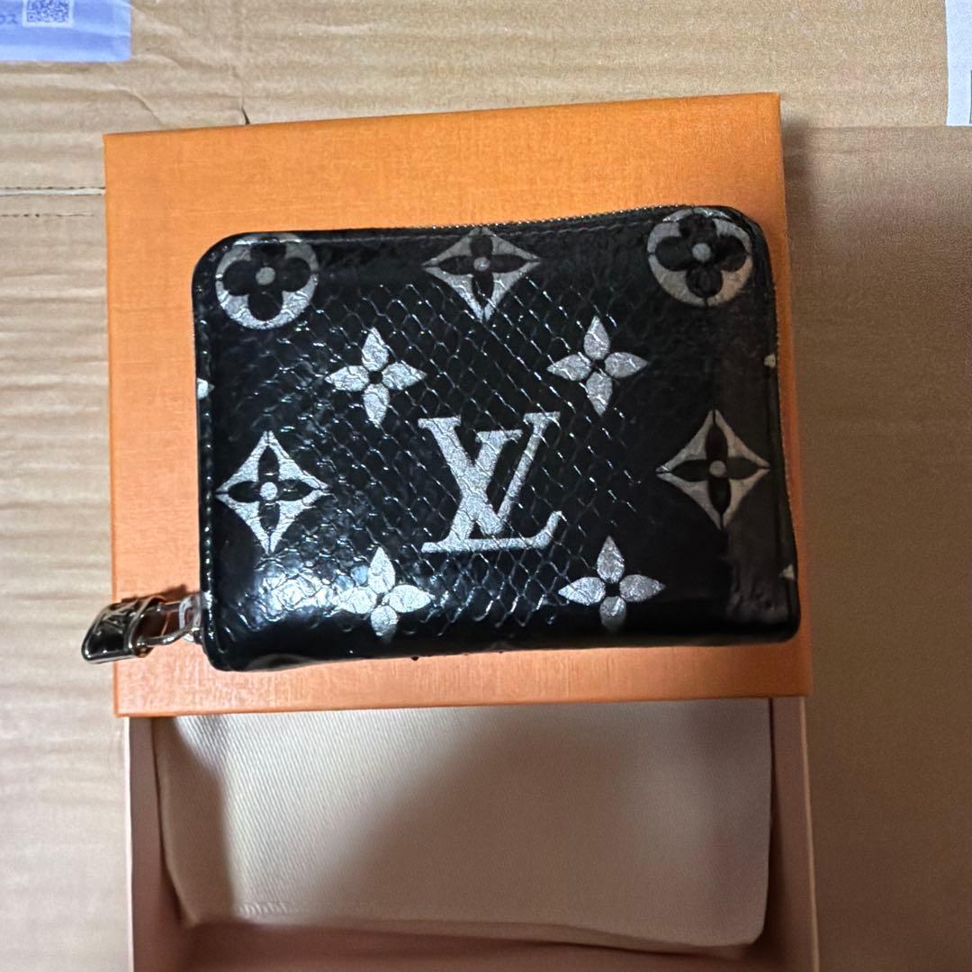 ルイヴィトン モノグラム エキゾチック パイソン・ パース N97059