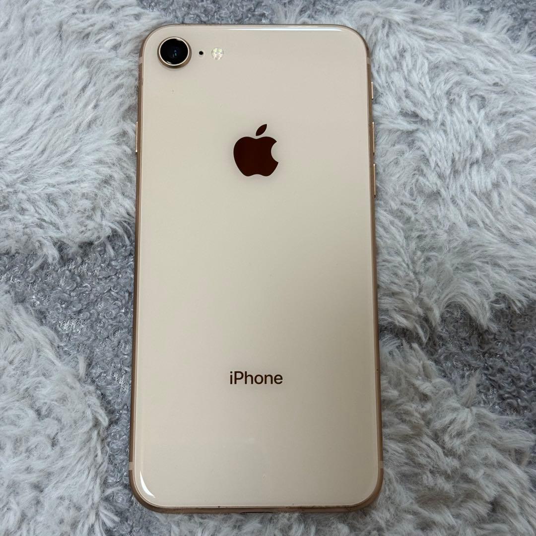 iPhone８ 64GB ゴールド