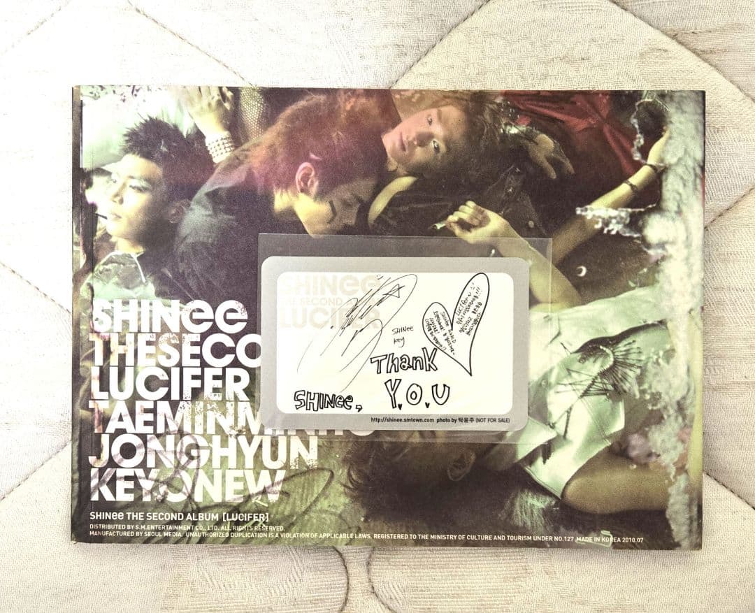 SHINee セカンドアルバム Lucifer キー　トレカ付き